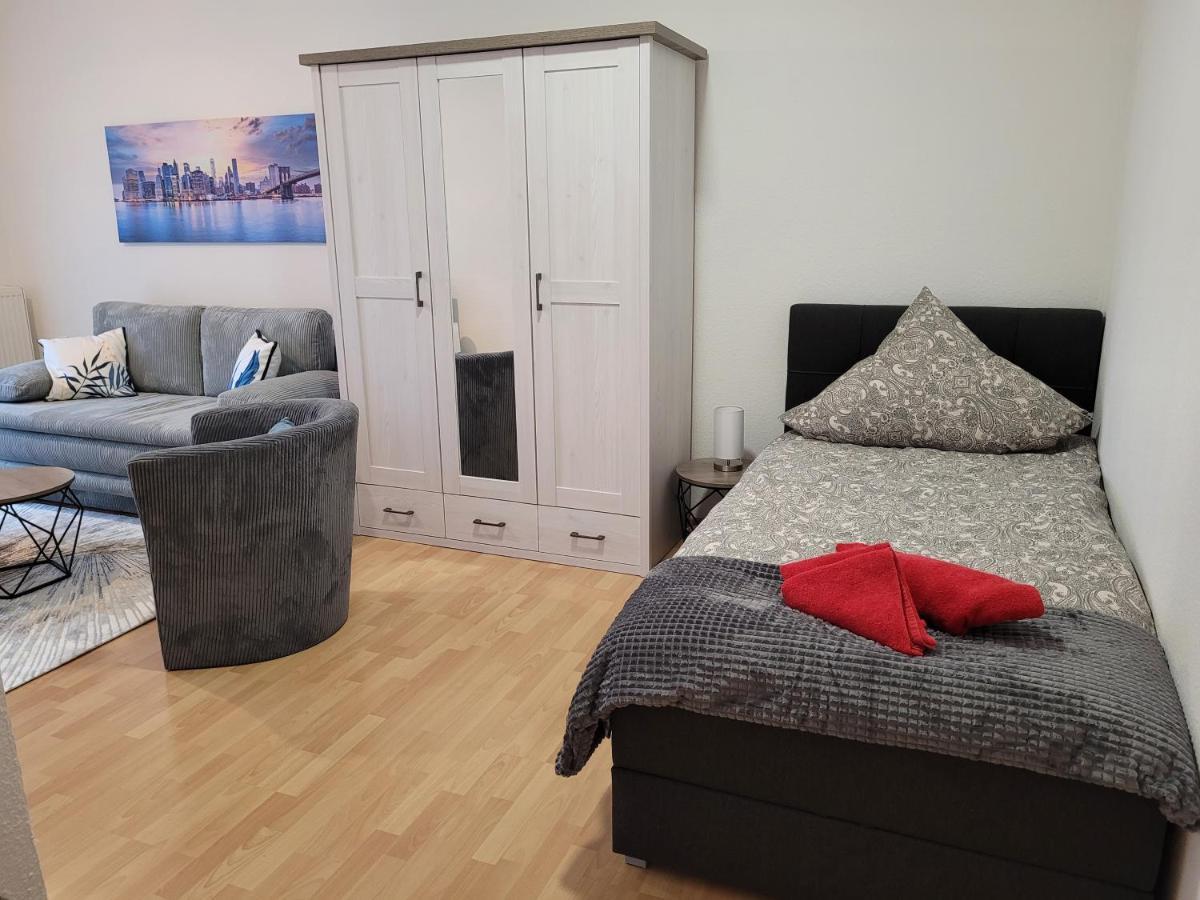 Wohnung In Oberhausen: Zentral & Ruhig, Eigener Eingang Oberhausen  Eksteriør billede