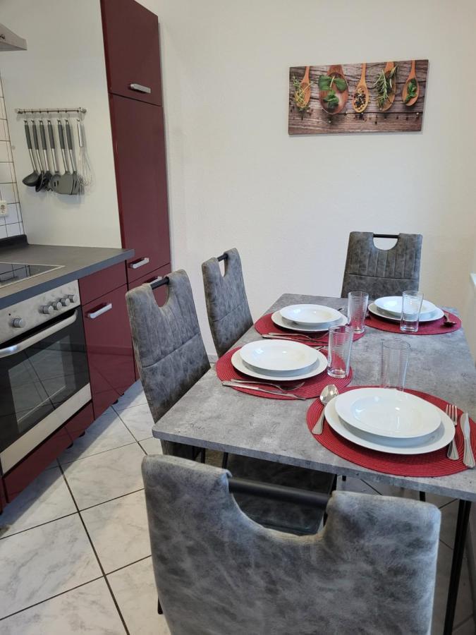 Wohnung In Oberhausen: Zentral & Ruhig, Eigener Eingang Oberhausen  Eksteriør billede