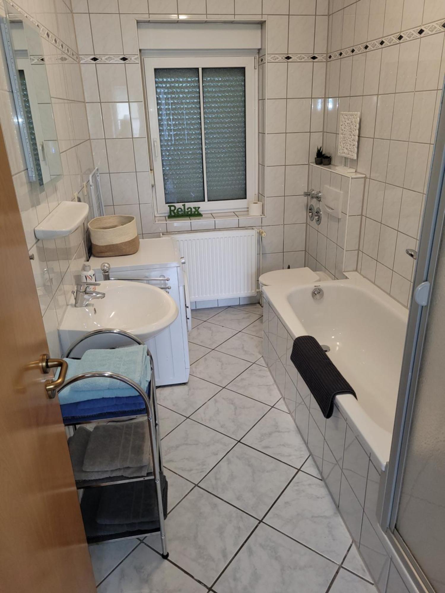 Wohnung In Oberhausen: Zentral & Ruhig, Eigener Eingang Oberhausen  Eksteriør billede