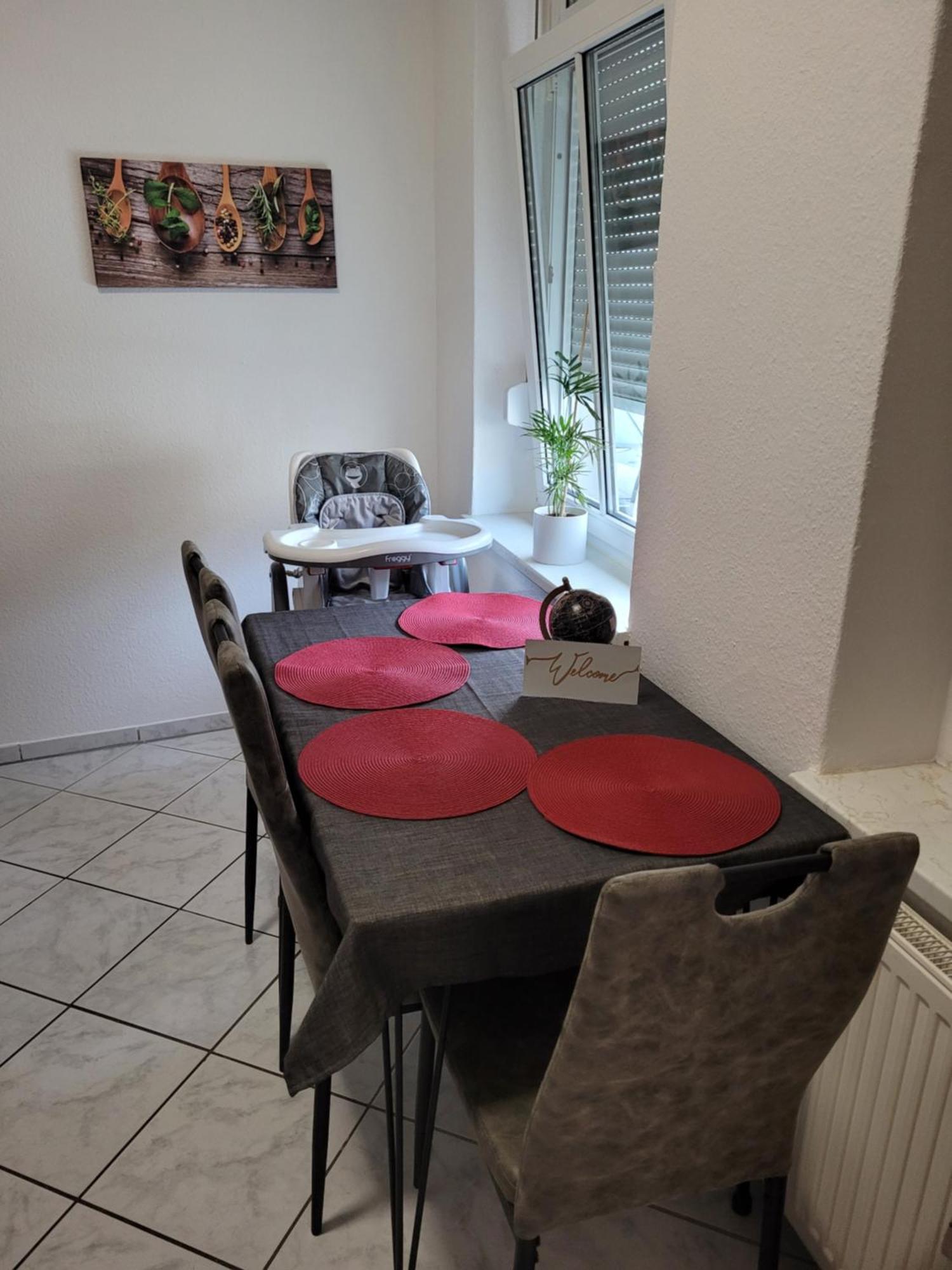 Wohnung In Oberhausen: Zentral & Ruhig, Eigener Eingang Oberhausen  Eksteriør billede